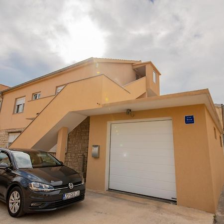 Apartman Eva Vrsi Exteriér fotografie