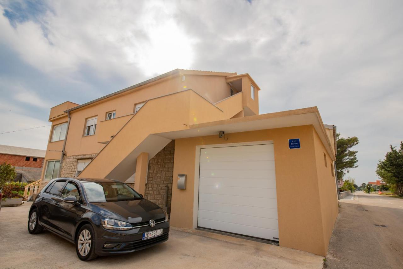Apartman Eva Vrsi Exteriér fotografie