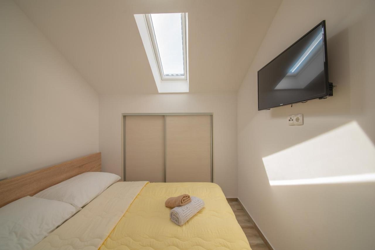 Apartman Eva Vrsi Exteriér fotografie