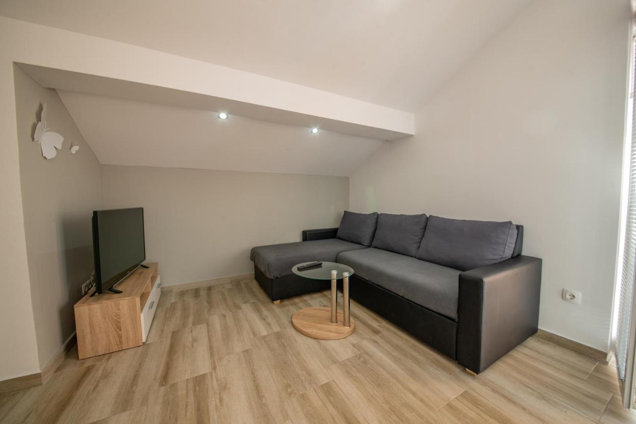 Apartman Eva Vrsi Exteriér fotografie