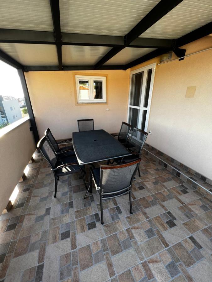 Apartman Eva Vrsi Exteriér fotografie